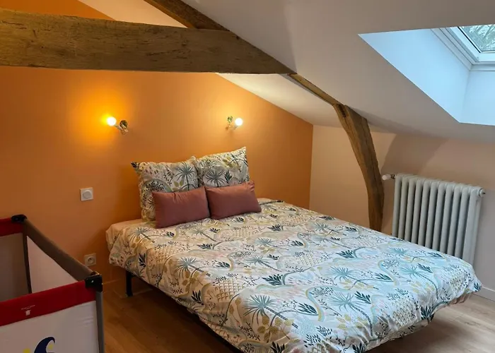 Дом отдыха Au Plaisir De L'ivoie Le May-sur-Evre